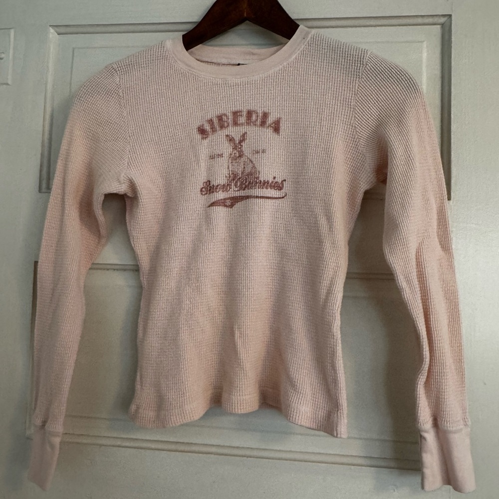 Wildlife Works 100% Organic Cotton Siberian Snow Bunnies Top - made in U- Medium